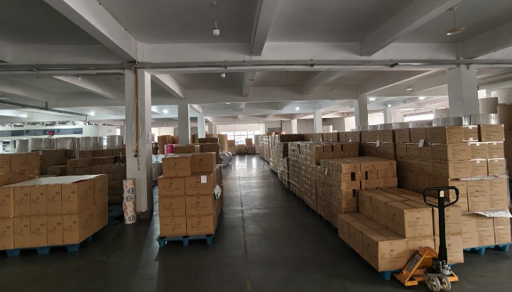 Gama de cores de guardanapos e capacidade de estoque em armazém - Ningbo Kosda